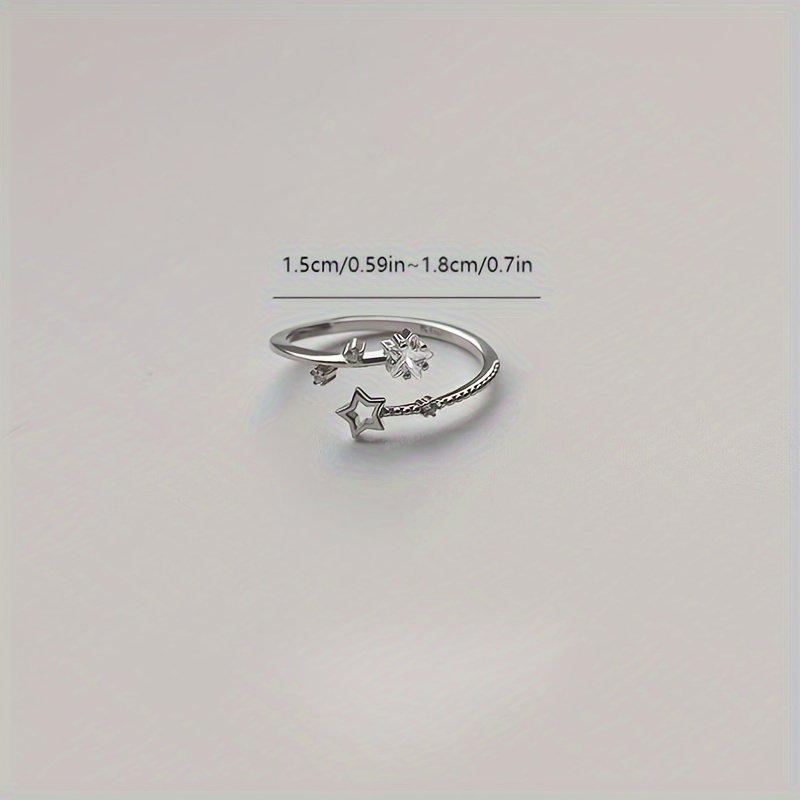 Fashionable Silvery Star Ring With Glass Pentagram